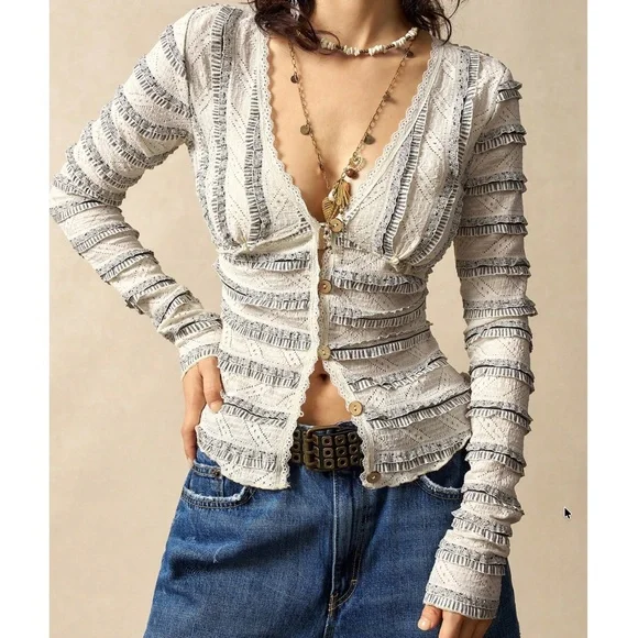 Boho Color Block Lace Button Down Fitted Long Sleeve Top - Picture 4 of 6